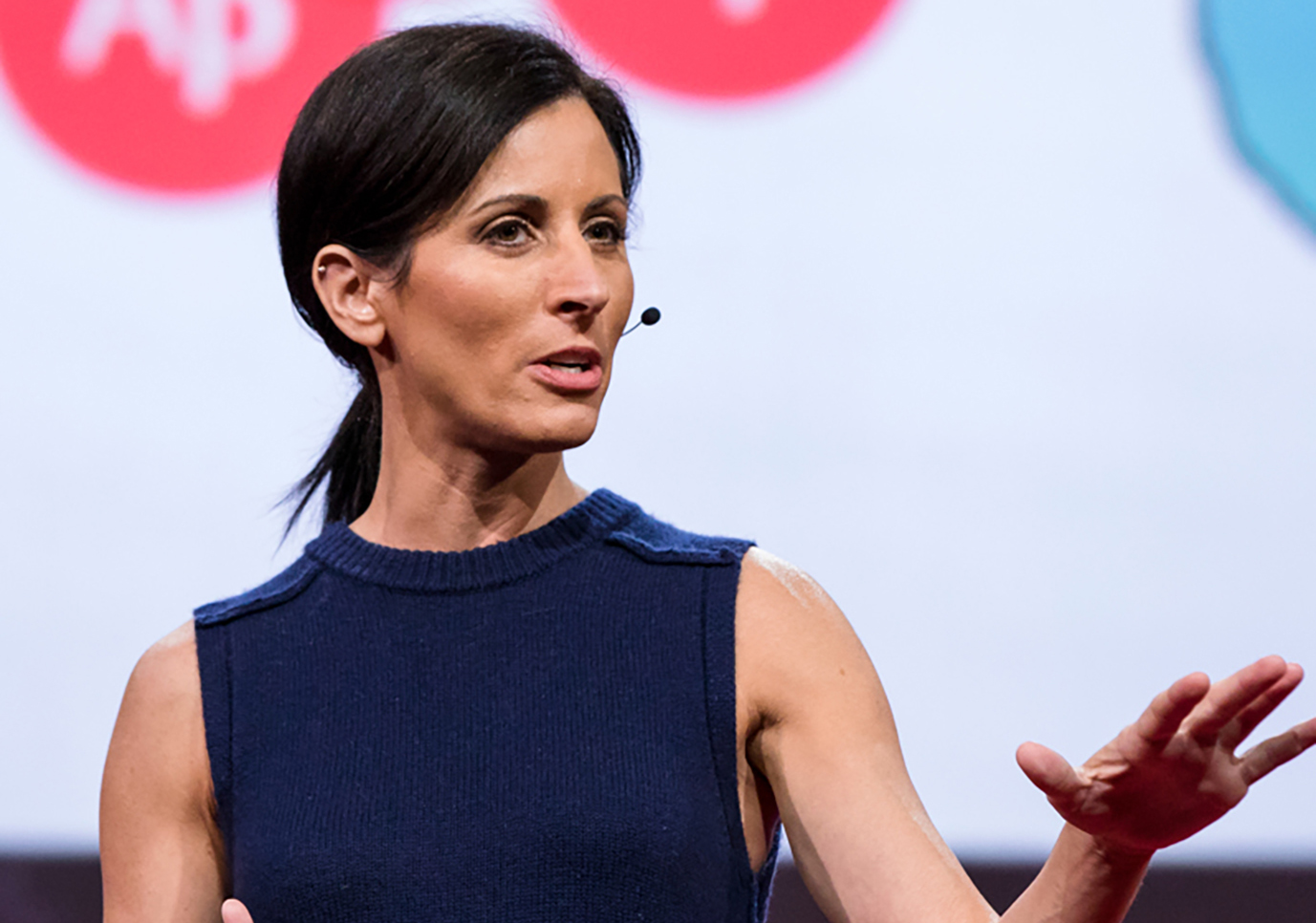 Dr. Lisa Genova, keynote speaker at Breakfast to Remember 2022