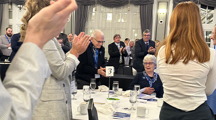 B2R Victoria - Guest speaker Karla Thomson receives standing ovation